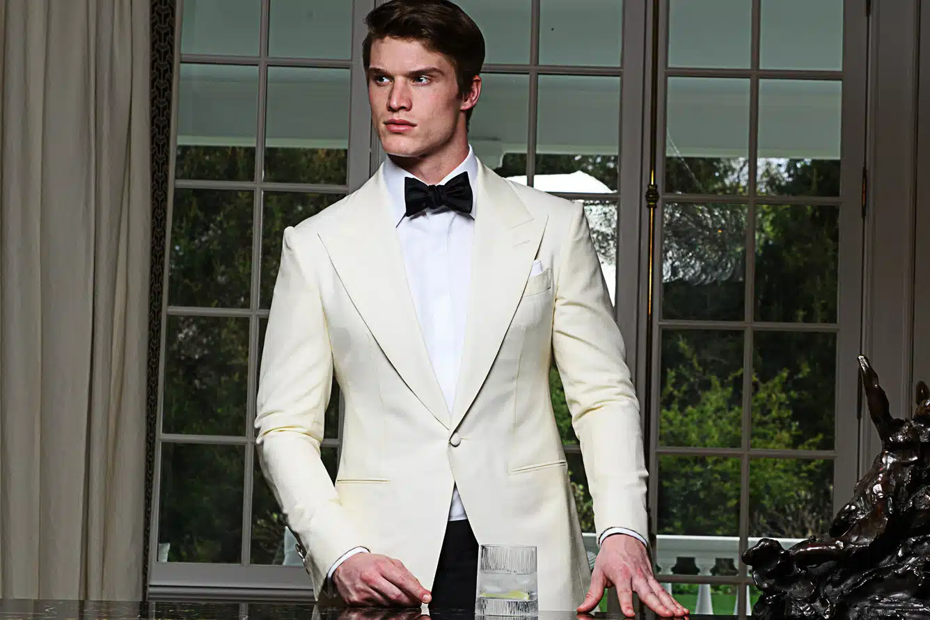 Seasonal Formalwear - White Dinner Jacket