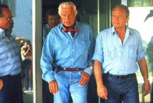Gianni Agnelli wearing a "Canadian tuxedo" ensemble