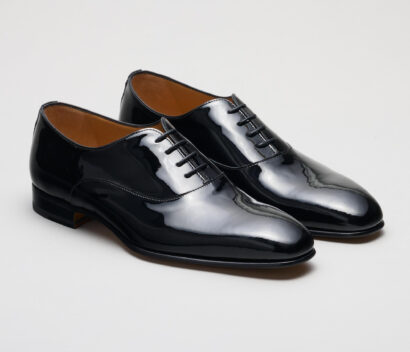 (product) Giancarlo Black Patent Oxford, Front view of the pair