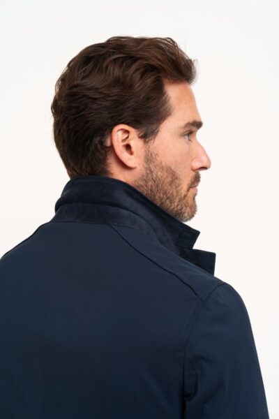 back view of traveler jacket